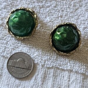 Elegant Green and Gold Earrings
